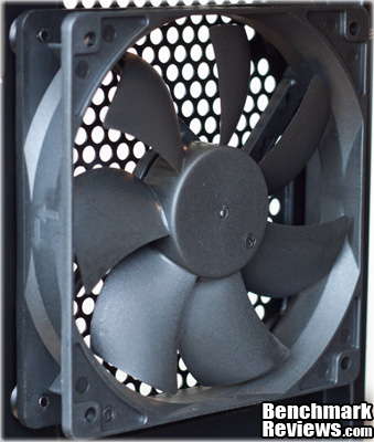 Corsair_Obsidian_650D_Back_Fan.jpg