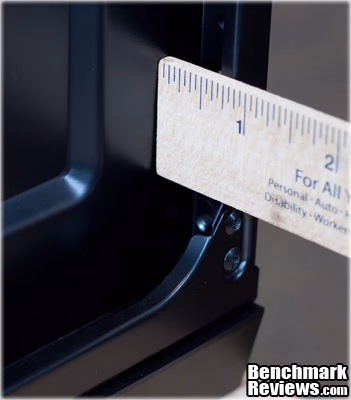Corsair Obsidian 650D Ruler