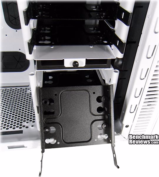 Fractal Design Define R4 Arctic White Case Drive Bay Draw