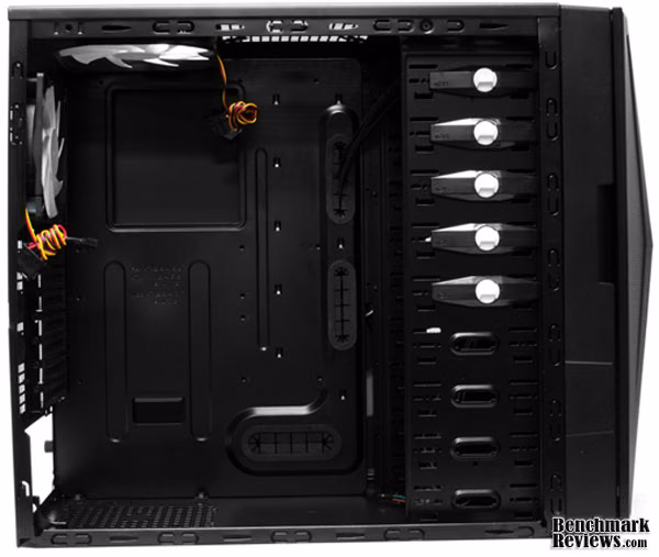 NZXT Hades InsideEmpty
