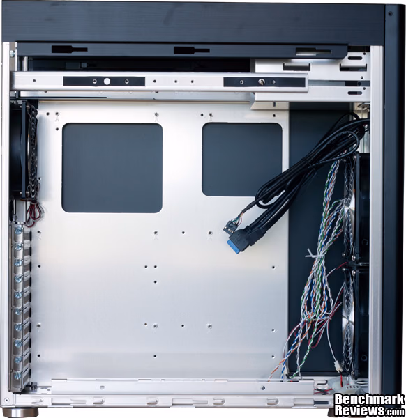 Lian Li PC 90 Inside Empty