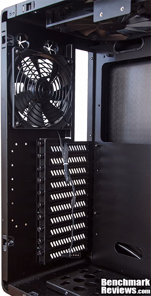 Lian Li PC V750WX Rear, inside