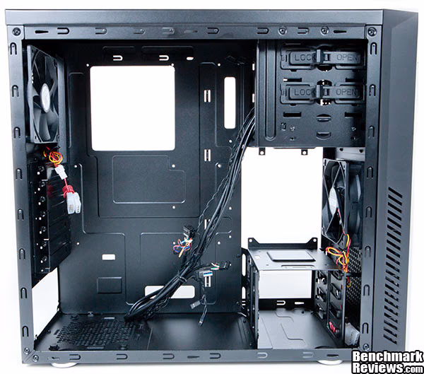 CoolerMaster Silencio 550 Side Open NoDriveCarraige