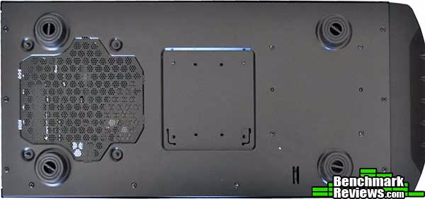 Cooler Master Storm Enforcer, bottom view