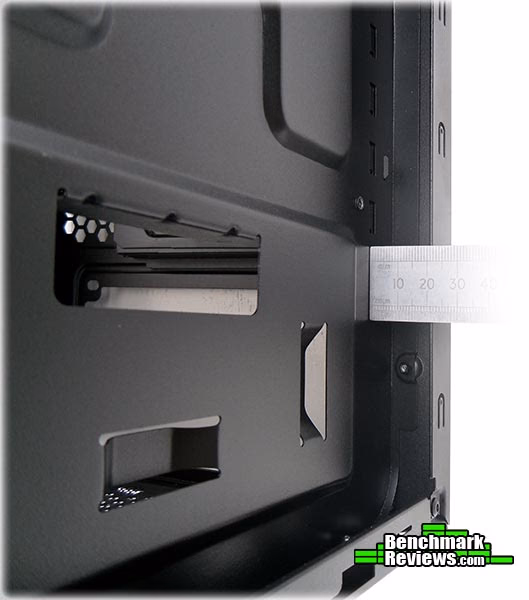 BitFenix Shinobi Window Case Motherboard Tray Depth
