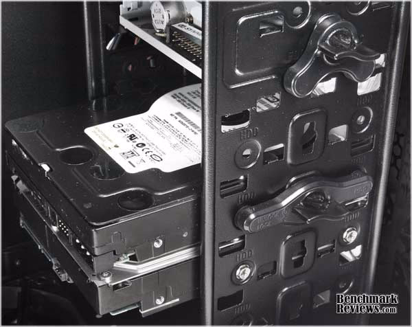 Thermaltake v3 Interior Toolless
