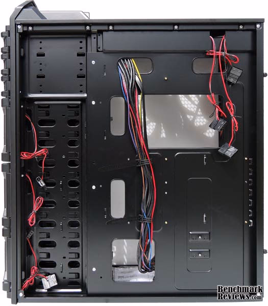 Antec Dark Fleet DF 85 Behind Mobo Tray