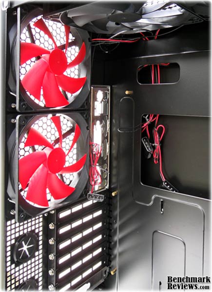 Antec_Dark_fleet_DF-85_Rear_Fans.jpg