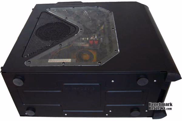 Antec 900Two Bottom Feet View