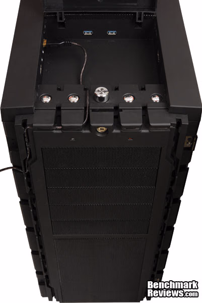BitFenix Colossus Exterior CableManagement
