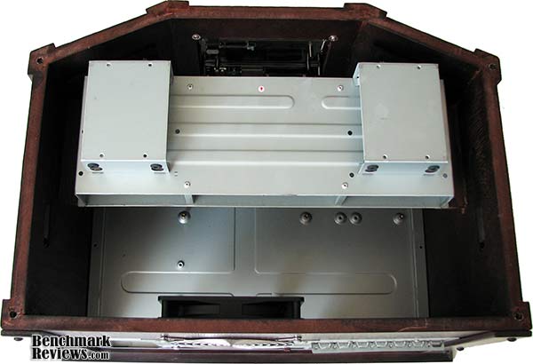 nmediapc_htpc-8000_top_open.jpg