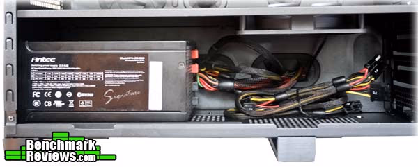 Corsair 700D Cable Management2