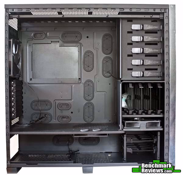 Corsair 700D, front view