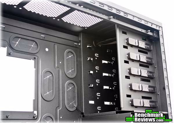 Corsair 700D Main Chamber2