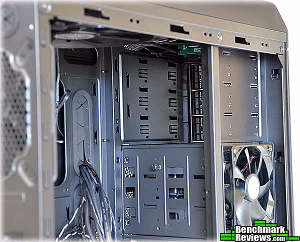 Cooler Master Storm Trooper Bays
