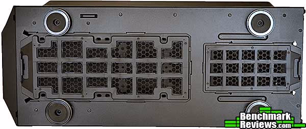 Cooler Master Storm Trooper, bottom view