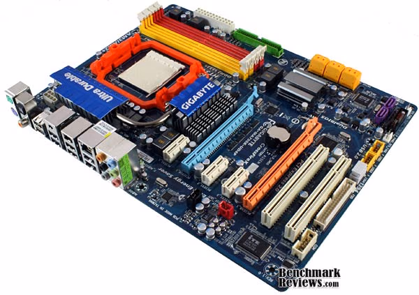 Gigabyte ma790x ud4p, angle view