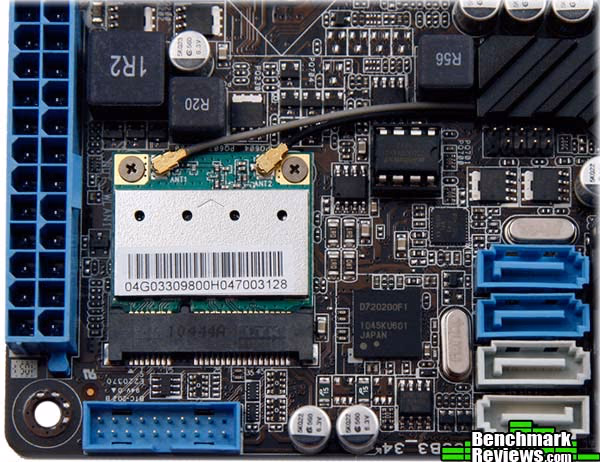 ASUS P8H67 I Deluxe WiFi