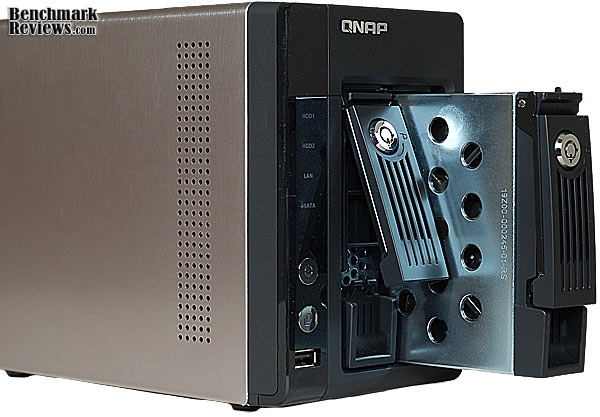 QNAP_TS-259-Pro_NAS_Side_View_with_Trays.jpg