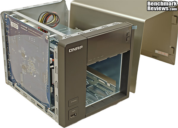 QNAP_TS-419P_II_Turbo_NAS_Server_Cover_Removed_02.jpg