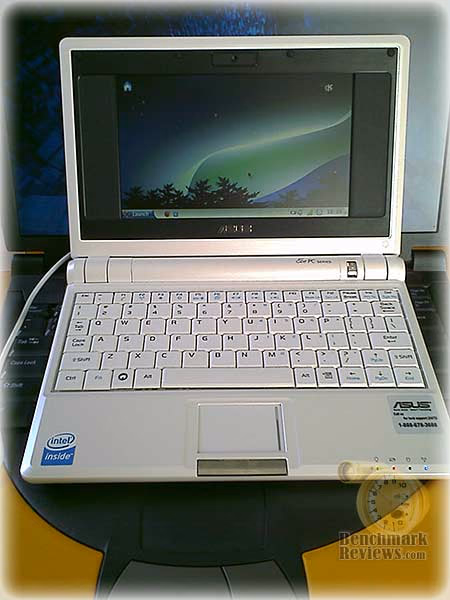 ASUS Eee PC On, top view