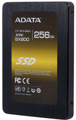 ADATA XPG SX900 SSD, angle view